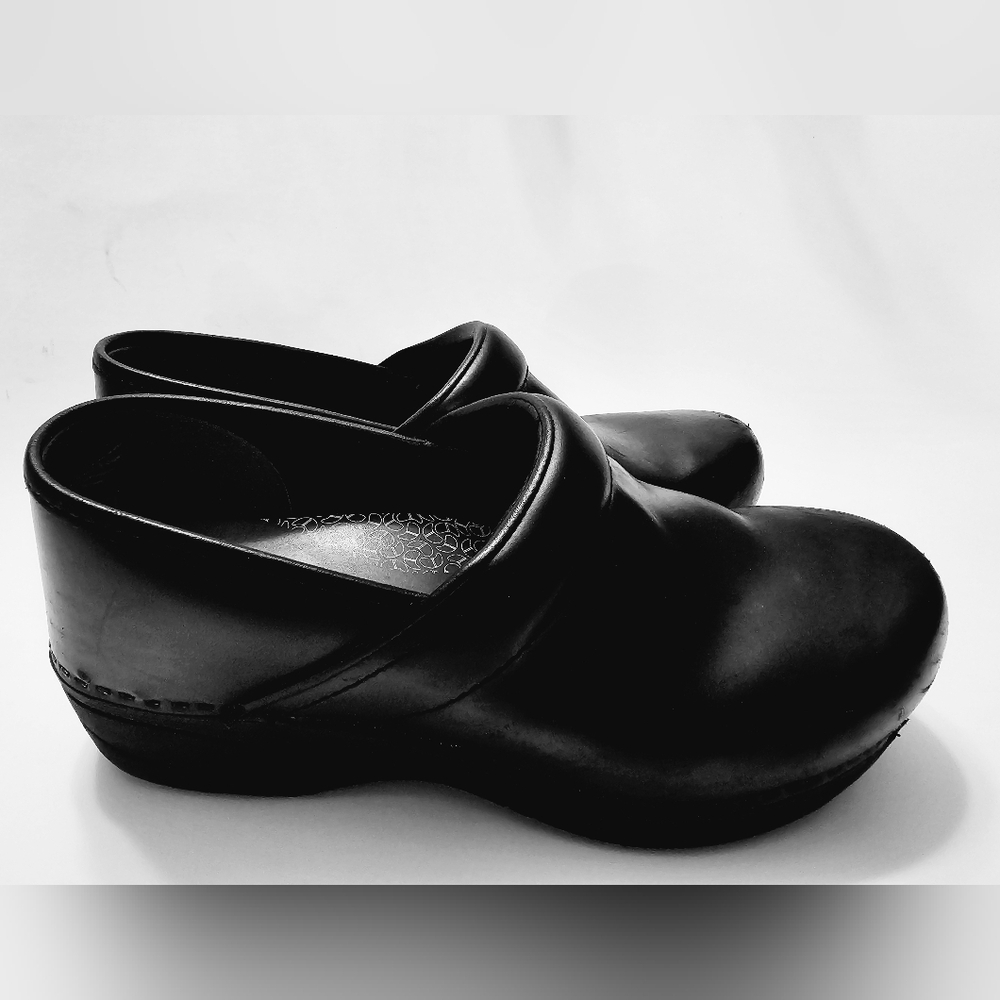 Dansko Xp Professional Performance Clog - image 6